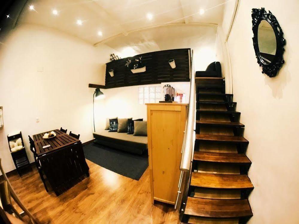 Lollipop Flats City Centre Suite Madrid Exterior photo